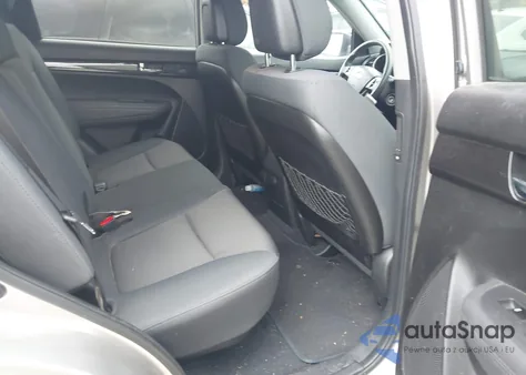 2013 Kia Sorento Lx V6 z USA, uszkodzony, nr VIN 5XYKTDA26DG3607